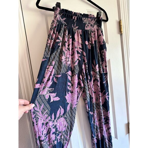 Anthropologie Daily Practice Cool Breeze Pants in Navy/Lilac Size Medium - Picture 4 of 8